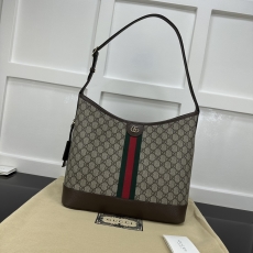 Gucci Shopping Bags